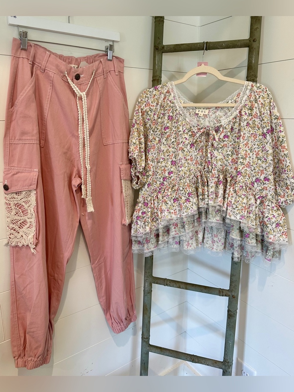 NEW POL Set: Floral Ruffle Peasant Top & Pink Cargo Joggers Set